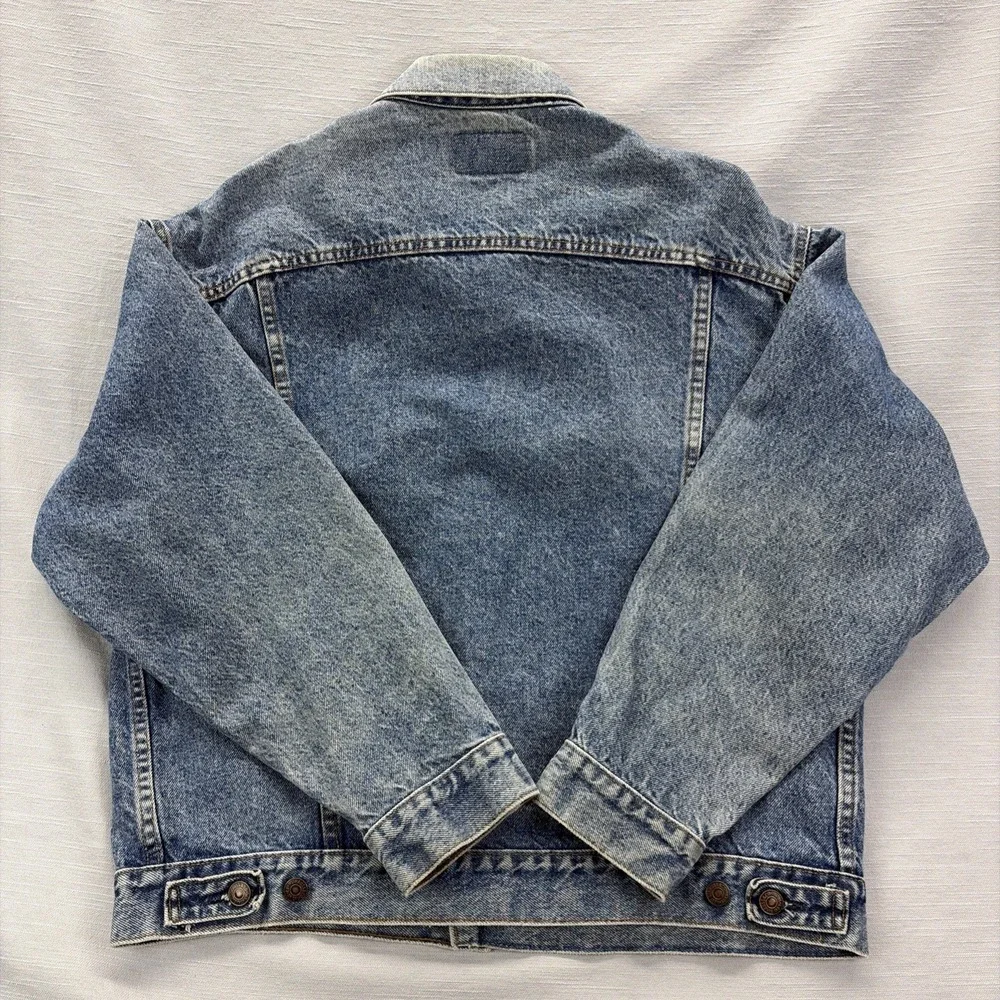 Vintage Levi's 70507 Denim Trucker Jacket USA Made Size L 23x27 Red Tab